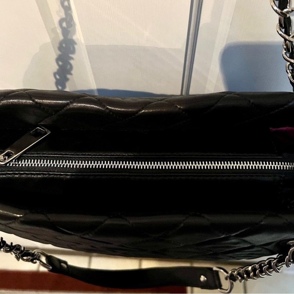 Elegant Black leather Quilted Chain Audrey Brooke Tote Bag - Picture 8 of 11